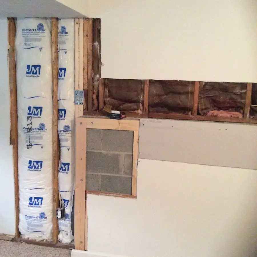Wall insulation replacement during Structural Drying in Deschutes River Woods